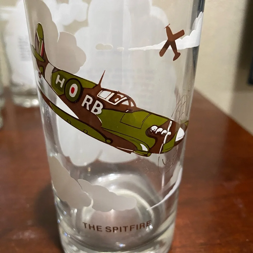 Collectable,Set of 6, Aviation Drinking Glasses, with Designs of Fighter Planes - Picture 6 of 14